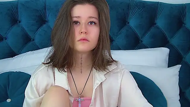 Snapshot of MiaJoys chatting on November 28, 2025, 6:10 pm MiaJoys online show from November 28, 2025, 6:10 pm