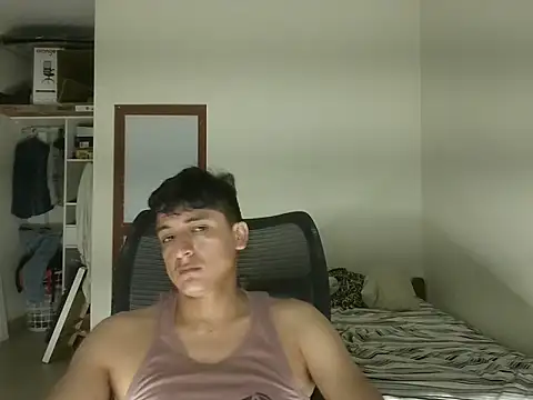 Snapshot of romdem chatting on November 11, 2025, 9:09 am romdem online show from November 11, 2025, 9:09 am