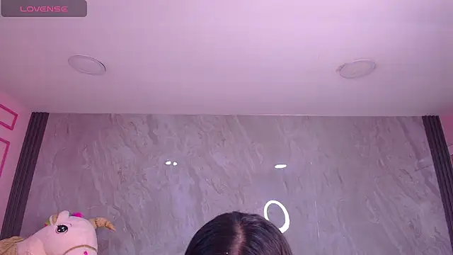 Snapshot of Violetta_jhonson_a chatting on November 16, 2025, 3:45 am Violetta jhonson a online show from November 16, 2025, 3:45 am