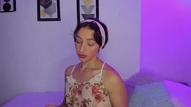 Snapshot of kirakay1 chatting on November 13, 2025, 2:32 am kirakay1 online show from November 13, 2025, 2:32 am