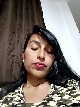 Snapshot of IsabellaaSwann chatting on December 5, 2025, 1:36 am IsabellaaSwann online show from December 5, 2025, 1:36 am