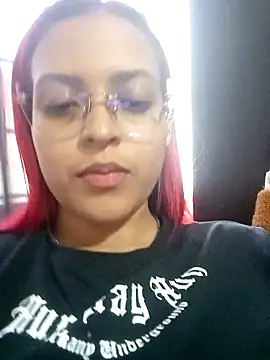 VictorriaBianchi online show from November 11, 2025, 8:09 pm