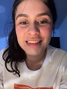 lucyrain 18 online show from November 18, 2025, 2:17 am