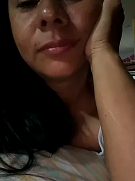 Snapshot of Aleja-198522 chatting on November 15, 2025, 1:51 pm Aleja-198522 online show from November 15, 2025, 1:51 pm