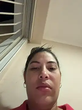 Snapshot of Anna_Bitch_Disgusting chatting on December 2, 2025, 3:12 am Anna Bitch Disgusting online show from December 2, 2025, 3:12 am