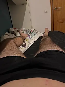 Yannick04 online show from November 19, 2025, 1:38 am