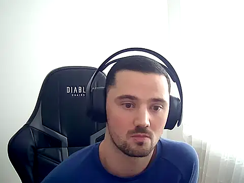 Handsomeboy4you online show from November 12, 2025, 2:06 pm