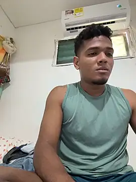 SeductivoX online show from November 12, 2025, 7:57 pm