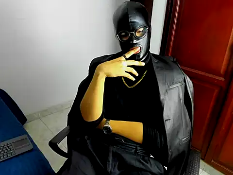 Snapshot of belialcrow666 chatting on November 13, 2025, 7:35 pm belialcrow666 online show from November 13, 2025, 7:35 pm