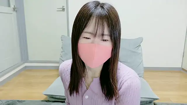 Snapshot of akane_room chatting on December 3, 2025, 8:18 pm akane room online show from December 3, 2025, 8:18 pm