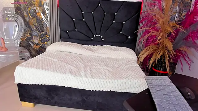 Snapshot of Adaya_lys chatting on November 18, 2025, 3:05 pm Adaya lys online show from November 18, 2025, 3:05 pm