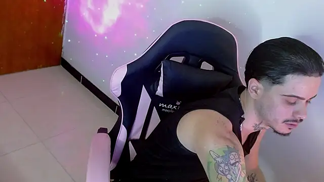 Deymon 420 online show from December 5, 2025, 1:58 am