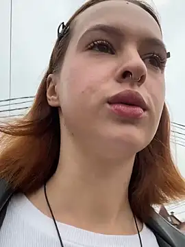 hani obsessed online show from December 2, 2025, 7:25 am