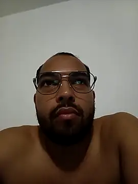 marloncolman98 online show from November 17, 2025, 4:46 pm