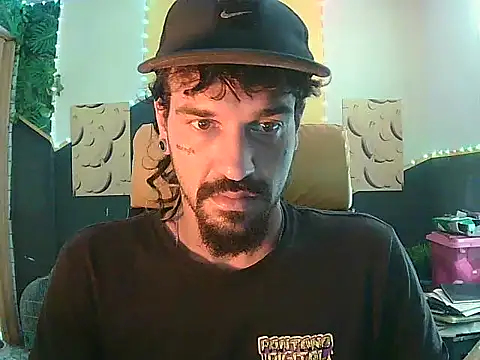 Snapshot of xxxbananaboy chatting on November 14, 2025, 5:00 pm xxxbananaboy online show from November 14, 2025, 5:00 pm