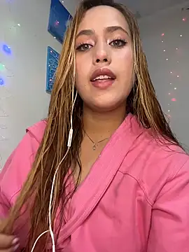 asshly20 online show from November 27, 2025, 8:22 pm