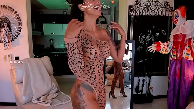 Snapshot of sofiasexhot chatting on November 1, 2025, 12:51 pm sofiasexhot online show from November 1, 2025, 12:51 pm