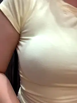 Snapshot of Agela_baby chatting on November 24, 2025, 9:31 am Agela baby online show from November 24, 2025, 9:31 am