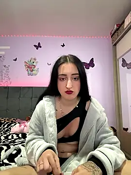 Snapshot of elenaalena chatting on December 13, 2025, 8:04 pm elenaalena online show from December 13, 2025, 8:04 pm