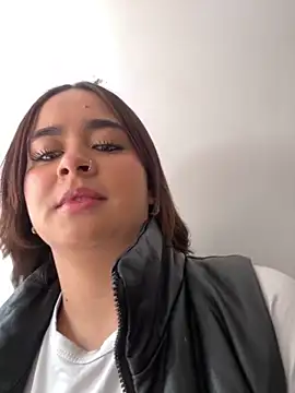 Snapshot of HANNAHBAKER00 chatting on November 19, 2025, 6:41 pm HANNAHBAKER00 online show from November 19, 2025, 6:41 pm