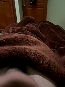 yassssst online show from November 27, 2025, 6:43 pm