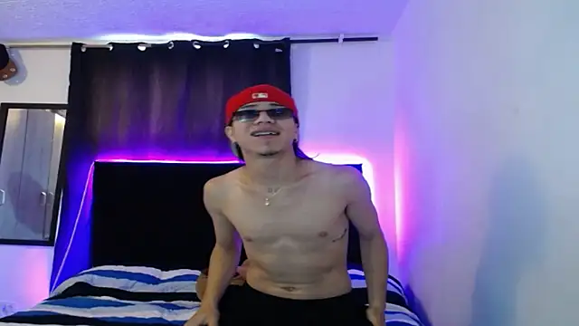 Snapshot of Anyelo_hot1111 chatting on November 15, 2025, 12:23 pm Anyelo hot1111 online show from November 15, 2025, 12:23 pm