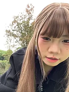 dai521112 online show from December 2, 2025, 7:47 am