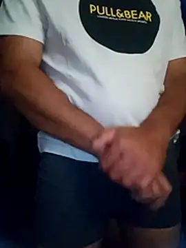 Snapshot of MilfyDilf40 chatting on November 25, 2025, 3:50 am MilfyDilf40 online show from November 25, 2025, 3:50 am