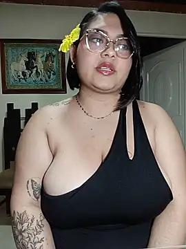 Snapshot of Anna_Lucia88 chatting on November 22, 2025, 7:18 am Anna Lucia88 online show from November 22, 2025, 7:18 am