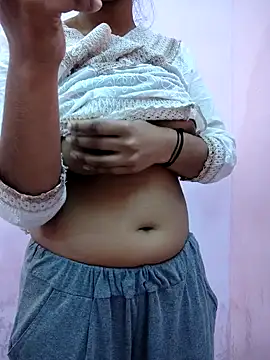 Snapshot of Anjudevi69 chatting on December 16, 2025, 8:08 am Anjudevi69 online show from December 16, 2025, 8:08 am