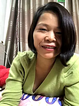 Snapshot of Yes-Baby-A chatting on November 18, 2025, 1:44 am Yes-Baby-A online show from November 18, 2025, 1:44 am