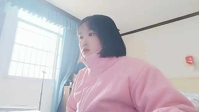 Snapshot of Misszhong chatting on November 18, 2025, 7:46 am Misszhong online show from November 18, 2025, 7:46 am