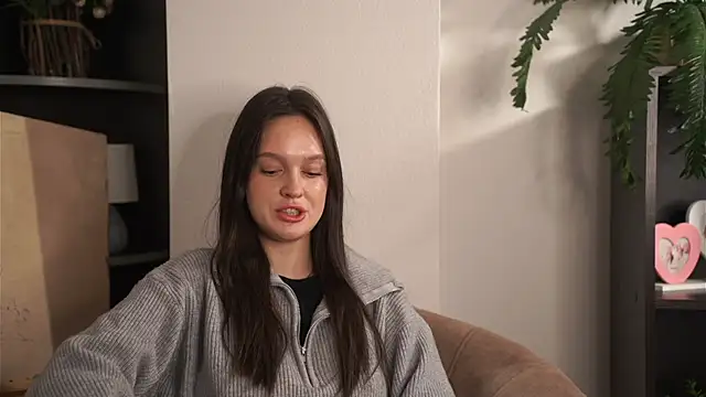 Snapshot of CoreneMollicone chatting on November 20, 2025, 10:26 am CoreneMollicone online show from November 20, 2025, 10:26 am