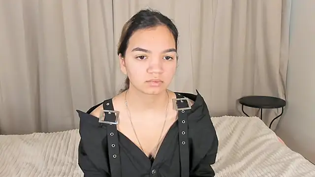 CoreenLuebbers online show from November 21, 2025, 8:02 am