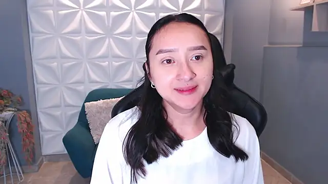 HorneyyQueen online show from November 22, 2025, 12:15 pm