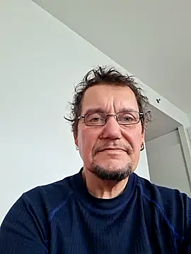 Snapshot of Dantekp chatting on November 23, 2025, 11:43 am Dantekp online show from November 23, 2025, 11:43 am