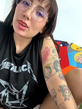 Snapshot of Arya_d chatting on December 1, 2025, 10:09 am Arya d online show from December 1, 2025, 10:09 am