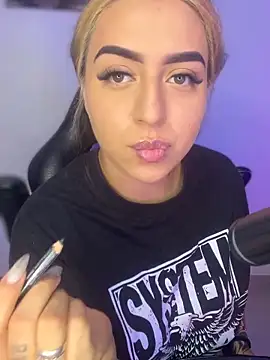 Snapshot of VeloraVyxen_ chatting on November 18, 2025, 2:50 am VeloraVyxen online show from November 18, 2025, 2:50 am