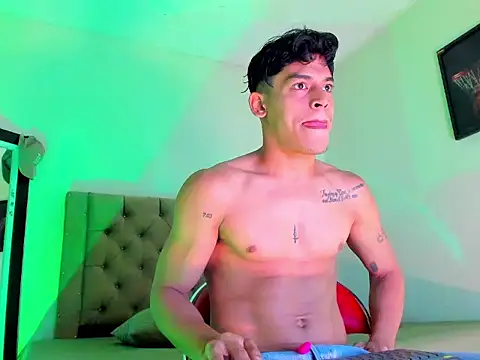 Snapshot of blorelopez chatting on December 3, 2025, 5:44 pm blorelopez online show from December 3, 2025, 5:44 pm