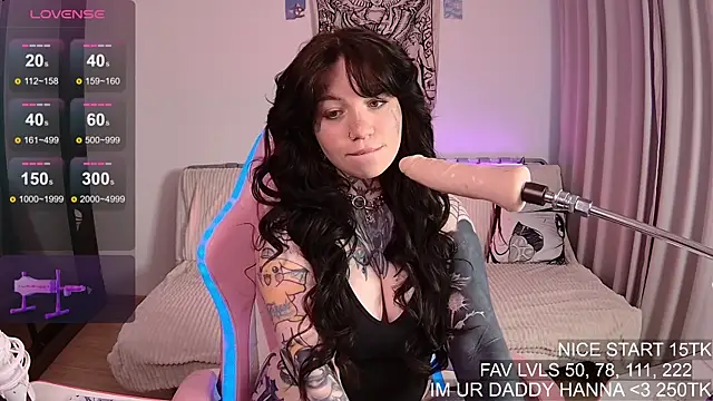 Snapshot of hanna_baeee chatting on November 21, 2025, 12:26 pm hanna baeee online show from November 21, 2025, 12:26 pm