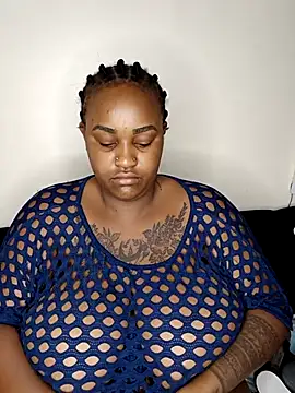 Chubbycharmdoll online show from November 20, 2025, 10:37 am