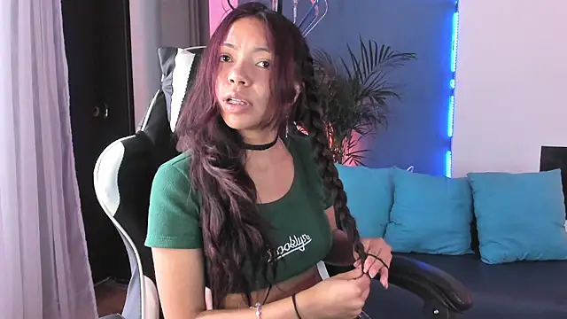 Snapshot of goddess_julieta chatting on December 14, 2025, 4:12 pm goddess julieta online show from December 14, 2025, 4:12 pm