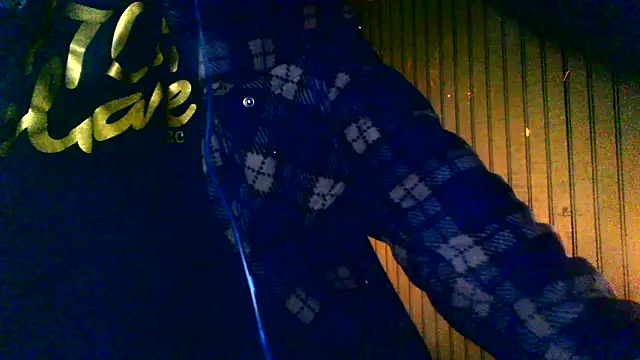 Snapshot of SeductiveIce69 chatting on December 20, 2025, 10:55 am SeductiveIce69 online show from December 20, 2025, 10:55 am