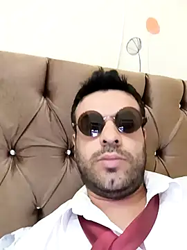 kevinschool online show from November 19, 2025, 1:27 am