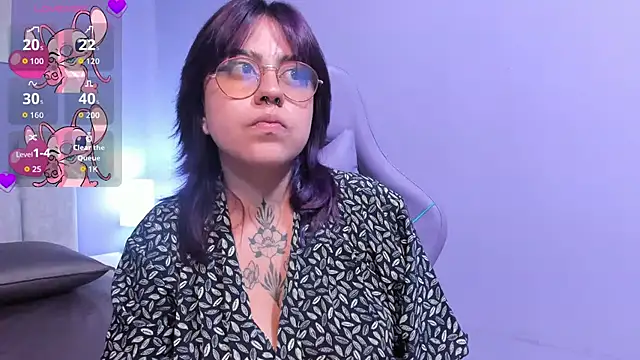 Iam kuromi online show from November 20, 2025, 3:18 am