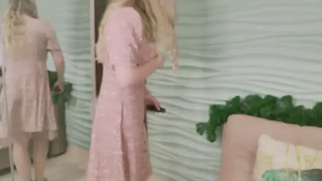 Snapshot of BigTitsLady- chatting on December 3, 2025, 10:41 pm BigTitsLady- online show from December 3, 2025, 10:41 pm