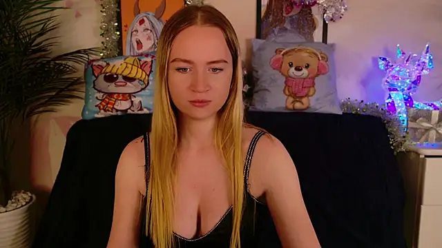 Snapshot of BigTitsLady- chatting on December 15, 2025, 10:25 pm BigTitsLady- online show from December 15, 2025, 10:25 pm