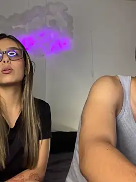 Snapshot of Sharlotte_Davin chatting on December 1, 2025, 3:11 am Sharlotte Davin online show from December 1, 2025, 3:11 am