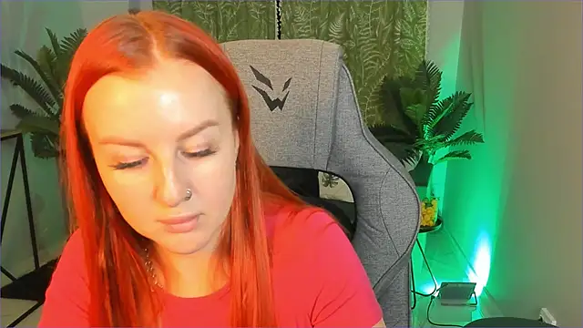 Snapshot of CherieChapman chatting on December 2, 2025, 8:30 am CherieChapman online show from December 2, 2025, 8:30 am