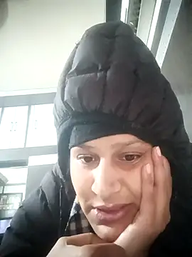 Ariana101 online show from November 30, 2025, 7:12 am